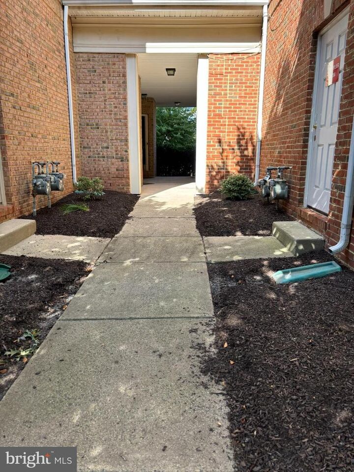 Property Photo: 4649 Red Admiral Way 156 VA 22033