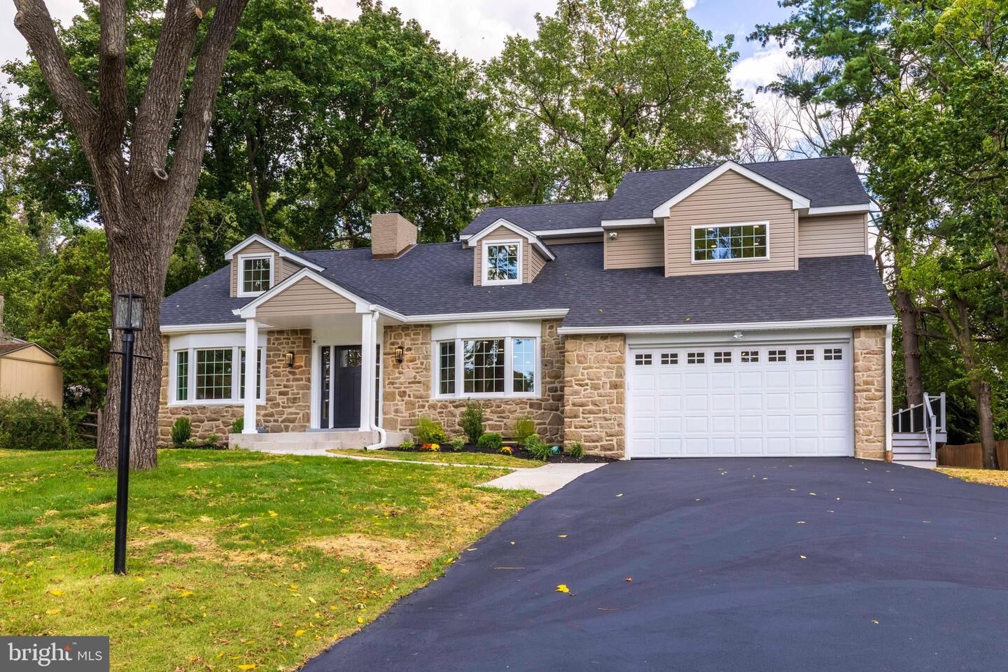 Property Photo:  1041 Kipling Road  PA 19046 