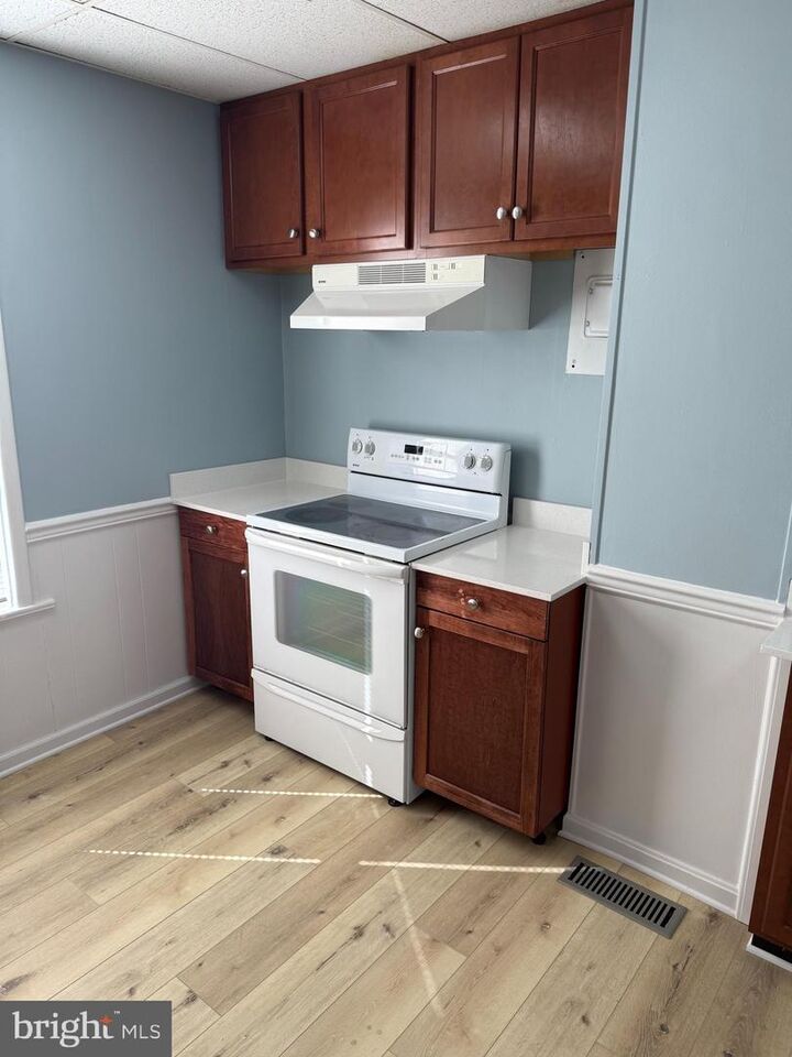 Property Photo: 301 Washington Street MD 21613