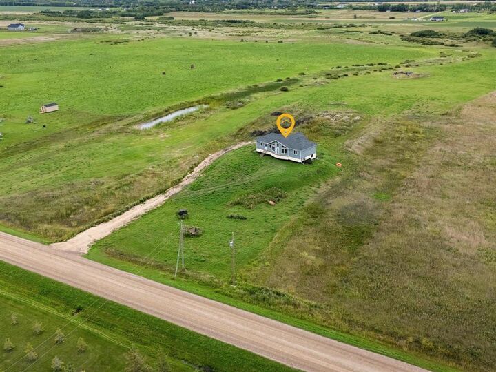 Property Photo: 624 Lockport Road MB R1A 3H7