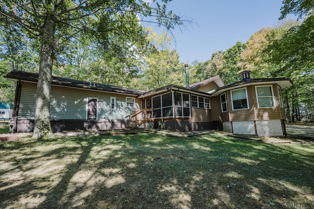 Property Photo: 156 Vista View Road PA 16640