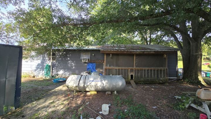 Property Photo: 299 Red Road GA 30705