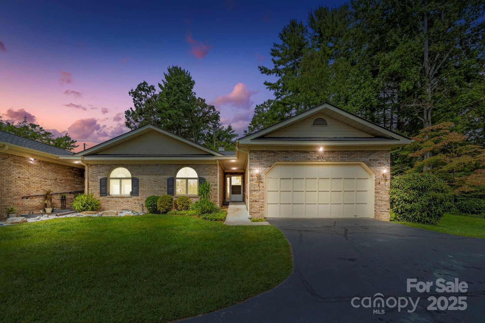 Property Photo: 933 Kanuga Road NC 28739