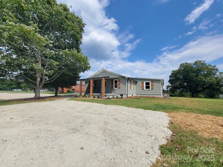 Property Photo:  1362 Cornatzer Road  NC 27028 