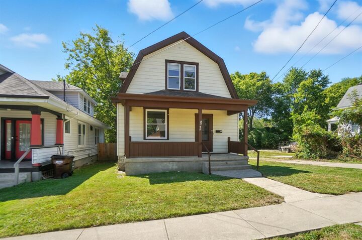 Property Photo: 1613 De Armand Avenue OH 45239