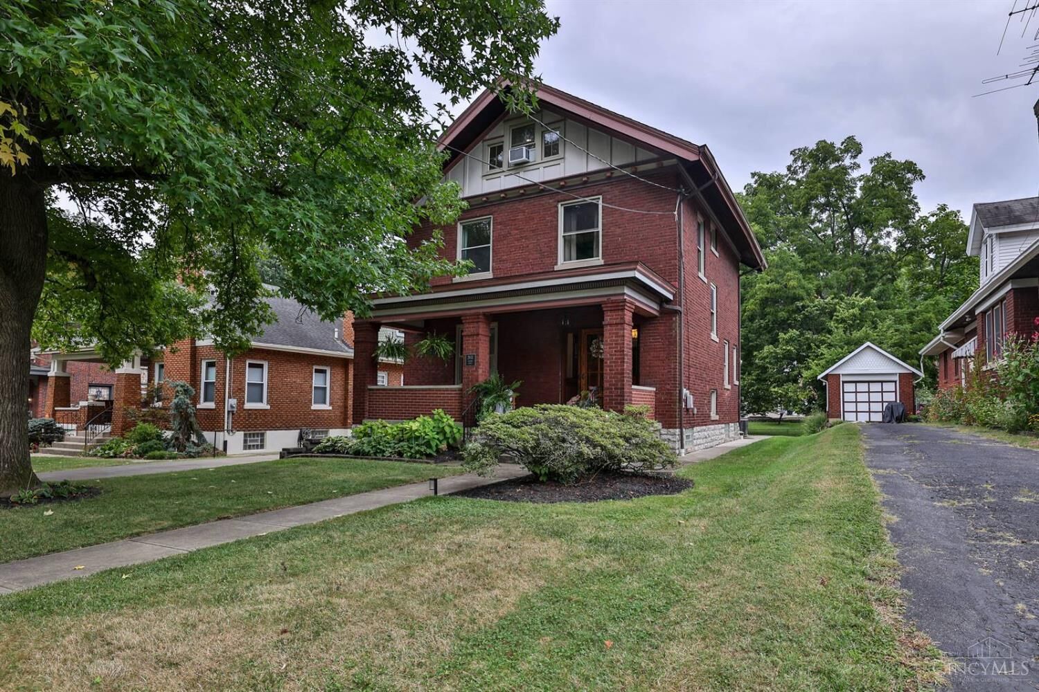 Property Photo: 2937 Eggers Place OH 45211