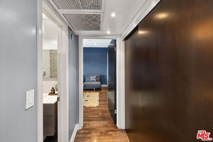 Property Photo: 2260 N Cahuenga Blvd CA 90068