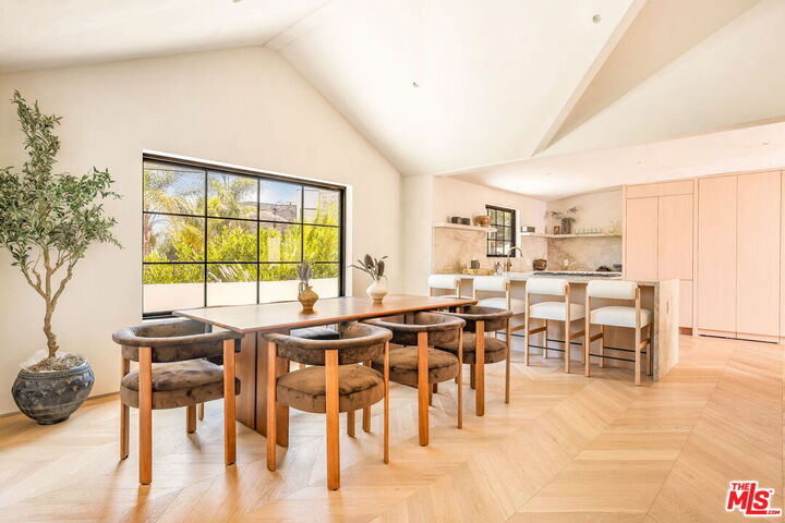 Property Photo:  8353 Sunset View Dr  CA 90069 