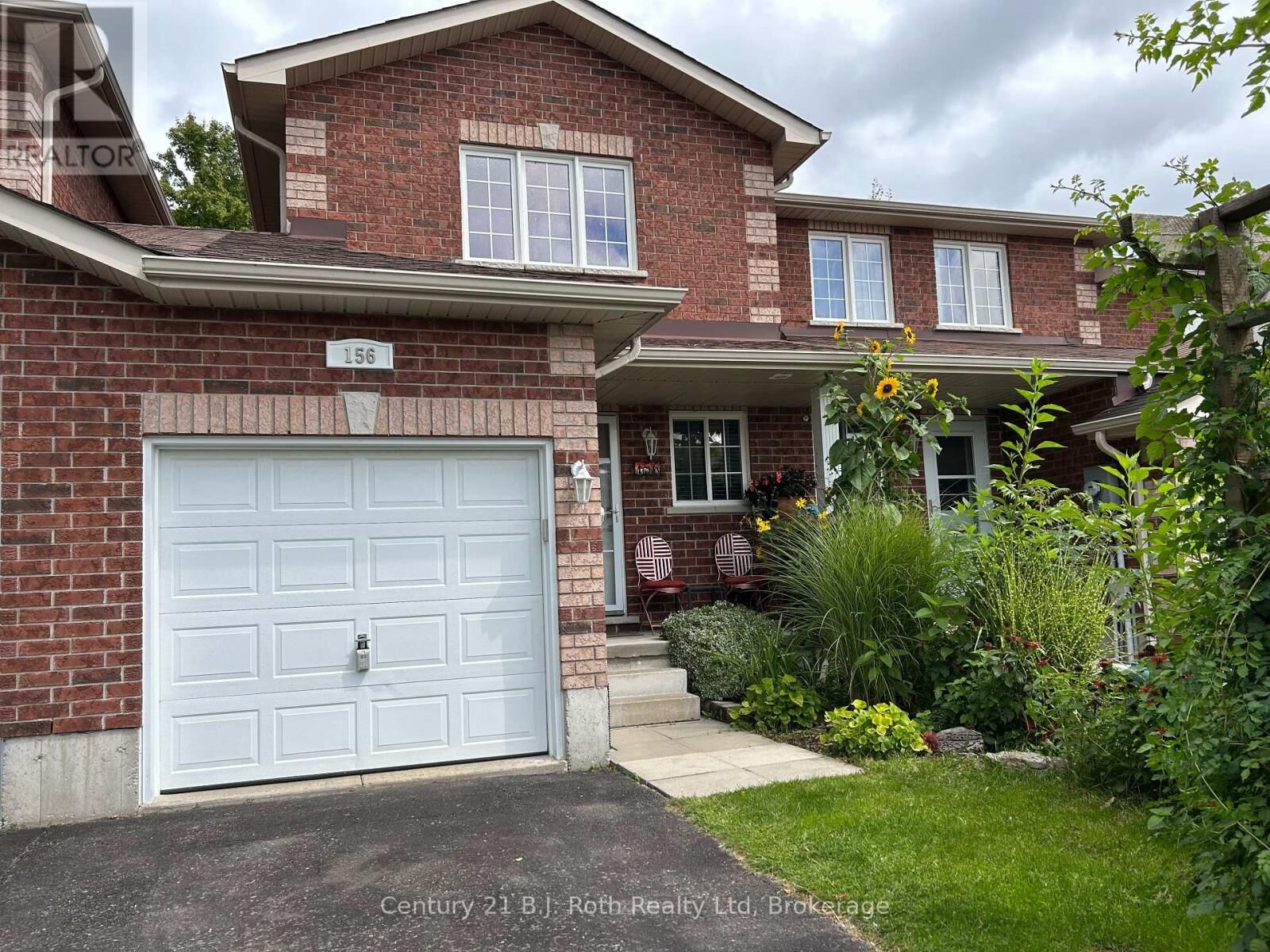 Property Photo: 156 Southwinds Crescent ON L4R 0A3
