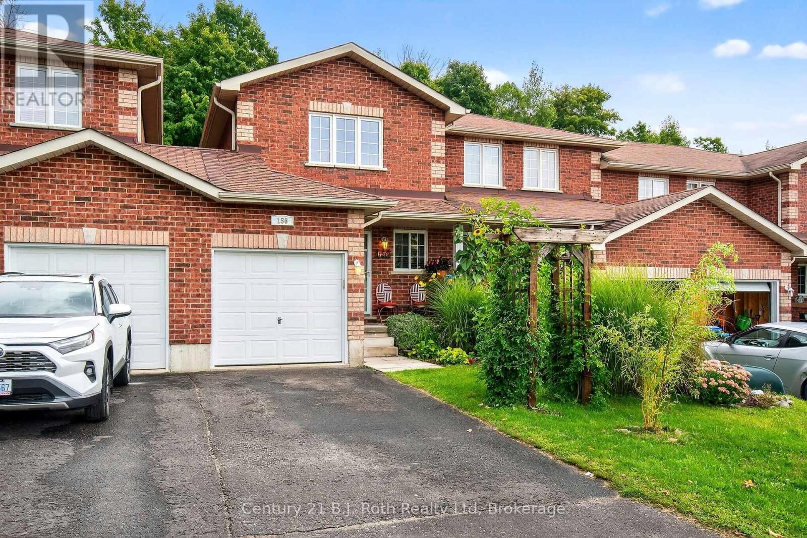 Property Photo: 156 Southwinds Crescent ON L4R 0A3