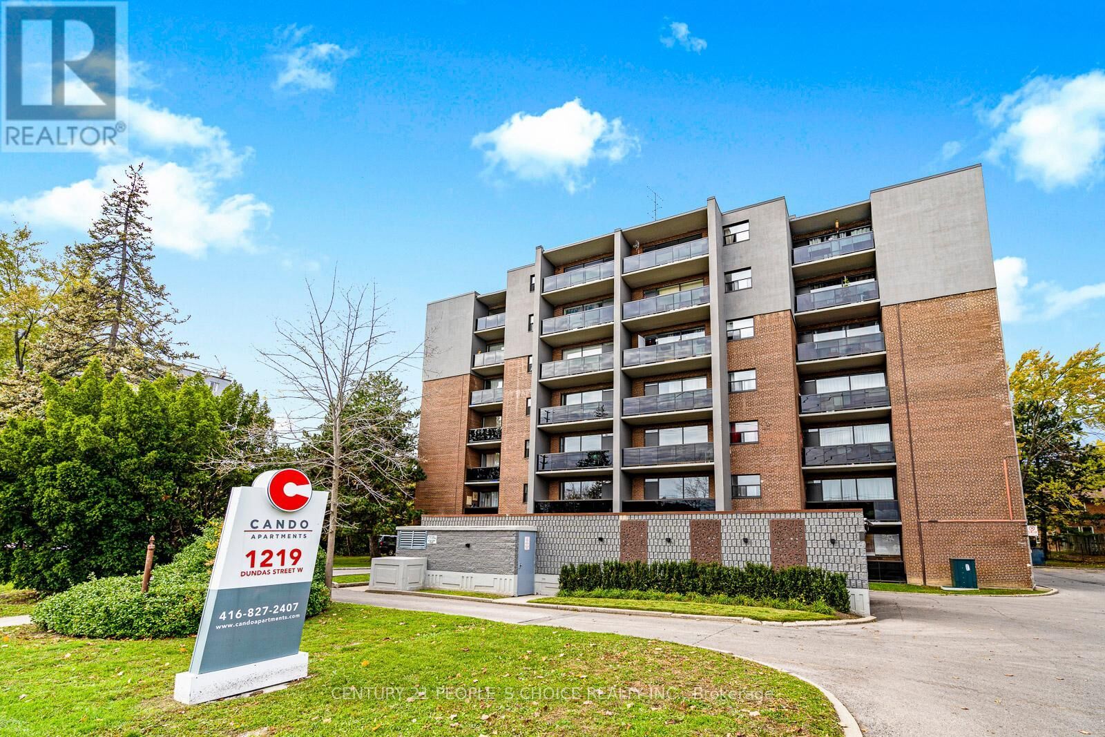 Property Photo:  1219 Dundas Street West 307  ON L5C 1C8 