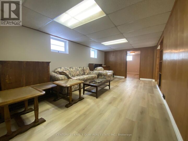 Property Photo:  54 Shilton Road Lower  ON M1S 2J7 