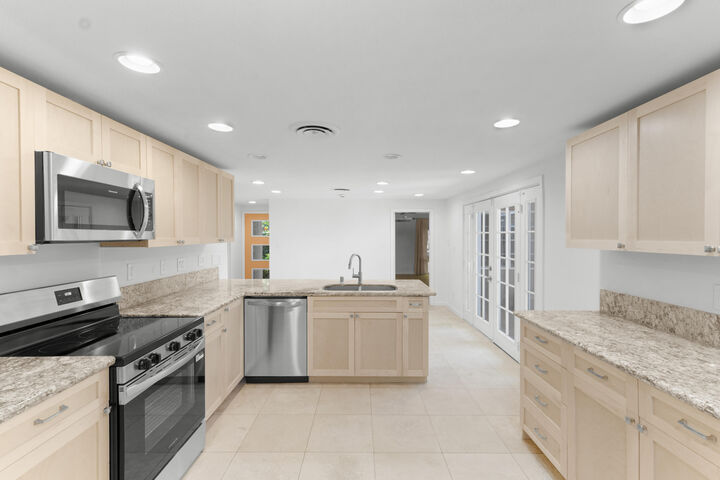 Property Photo:  42510 Glass Drive  CA 92203 