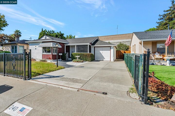 Property Photo: 240 Ano Ave CA 94580