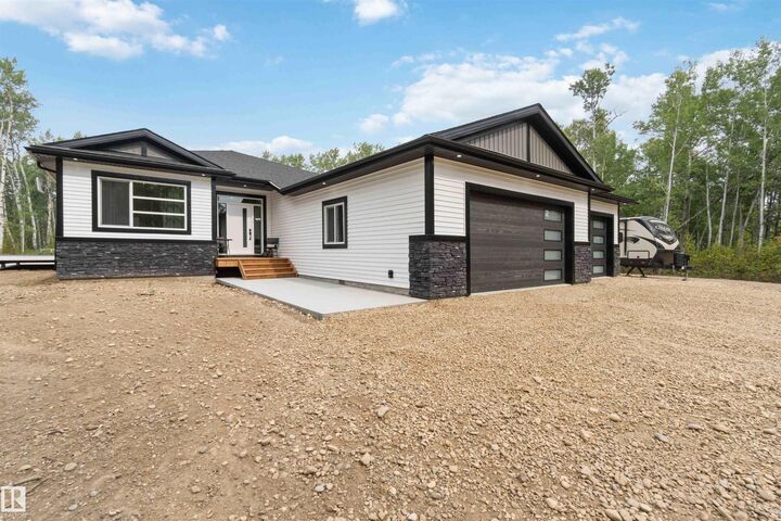 Property Photo: 54422 Rge Road 13 33 AB T0E 1V2