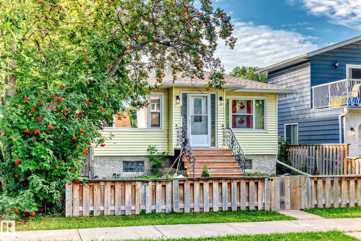 Property Photo: 10711 72 Avenue NW AB T6E 1A2