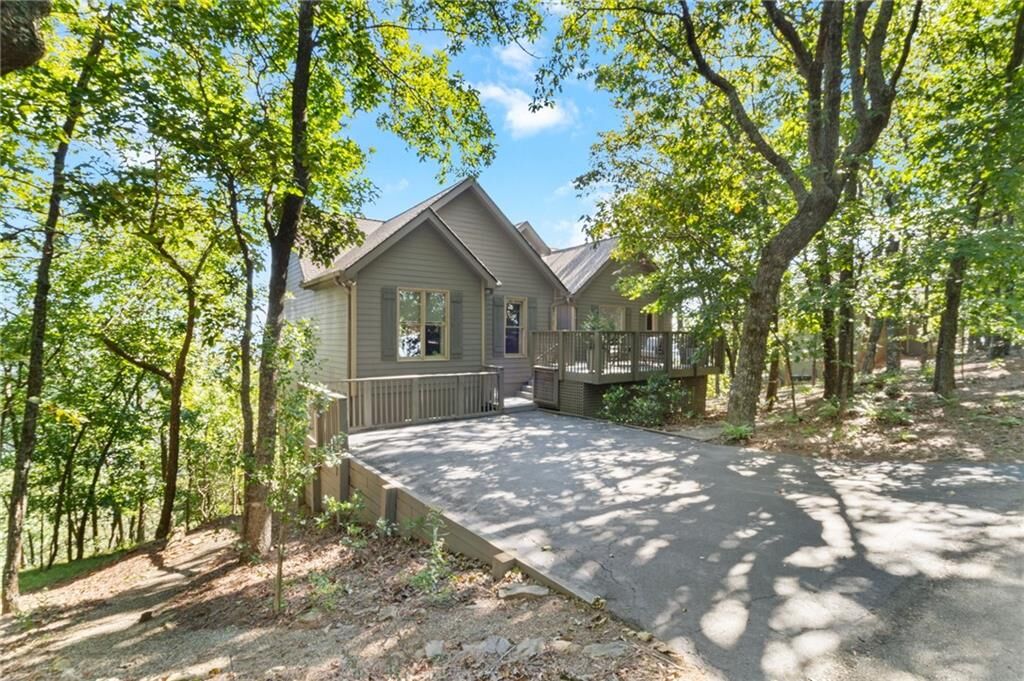 Property Photo: 1572 Ridgeview Drive GA 30143