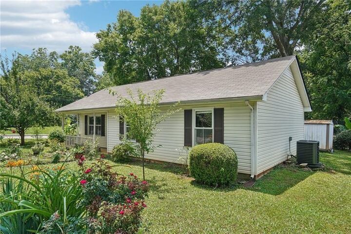 Property Photo:  302 Douglas Street  GA 30120 