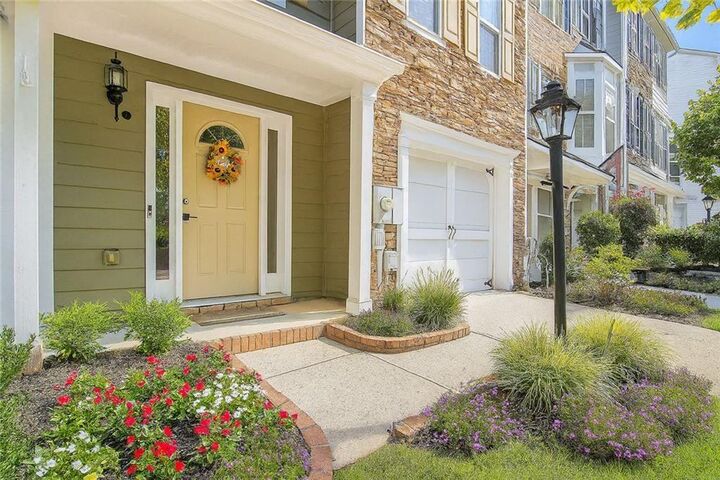 Property Photo: 3956 Church View Lane GA 30024