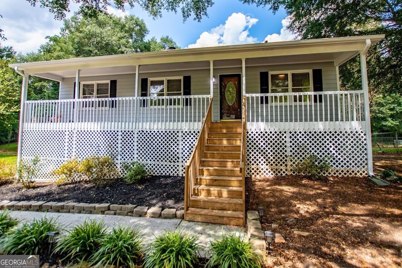 Property Photo:  58 Riverchase Drive  GA 30180 