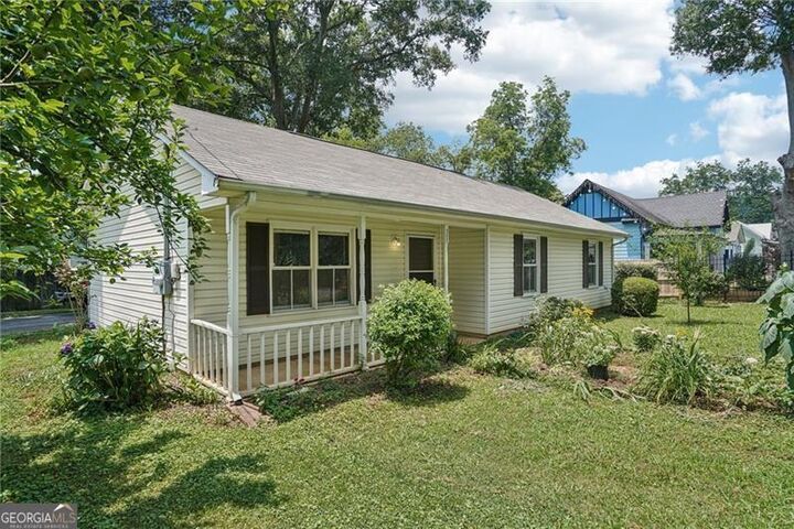 Property Photo:  302 Douglas Street  GA 30120 