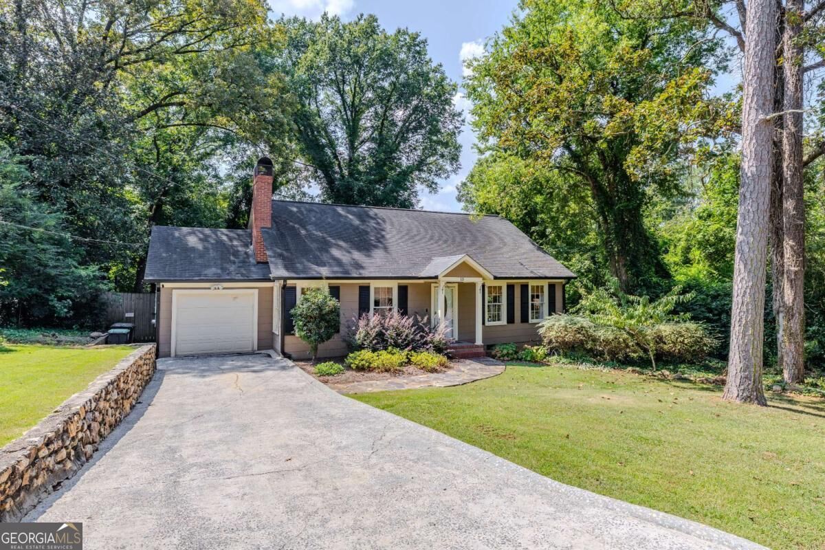 Property Photo: 13 SE Townview Road GA 30161