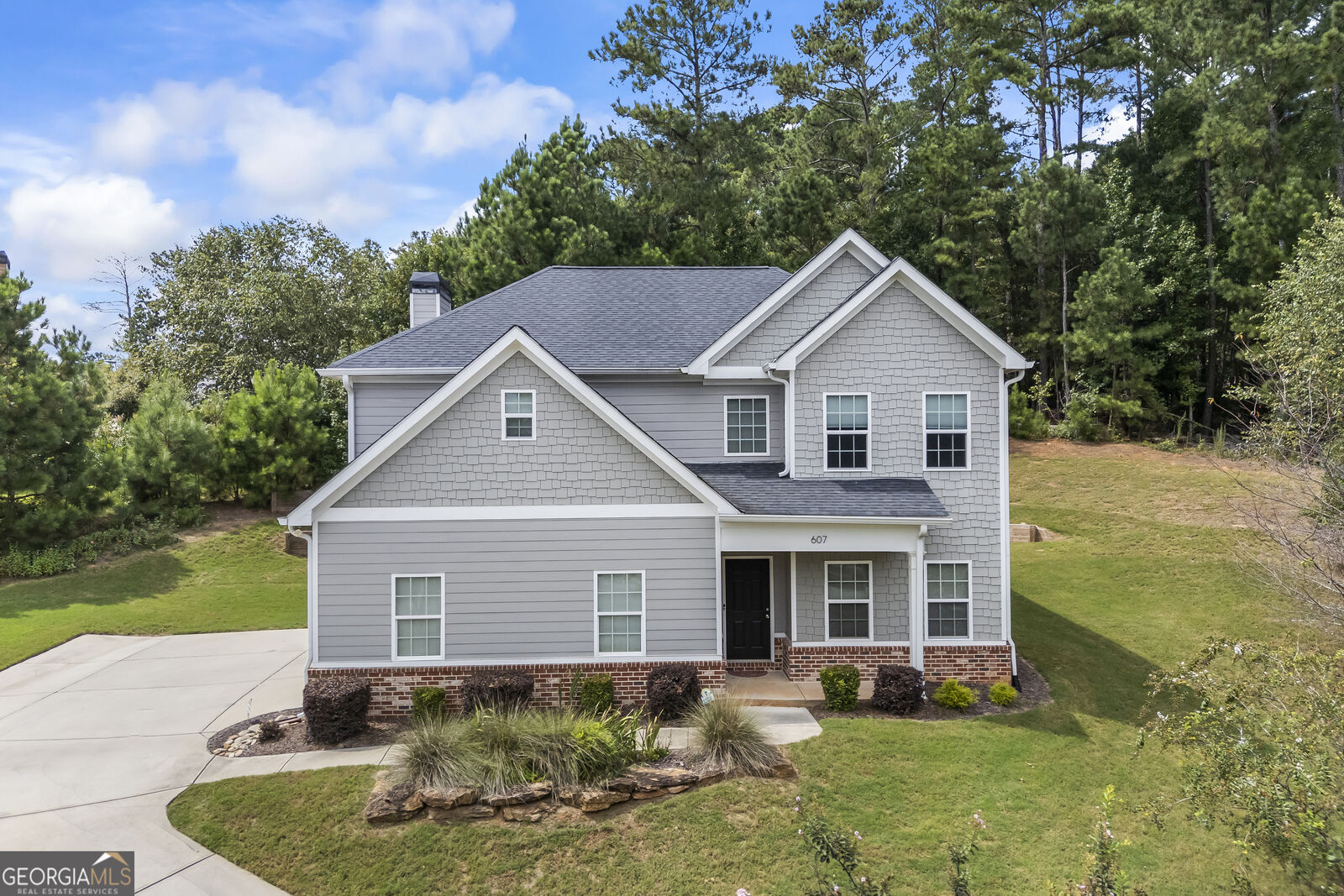 Property Photo: 607 Creekside Court GA 30606