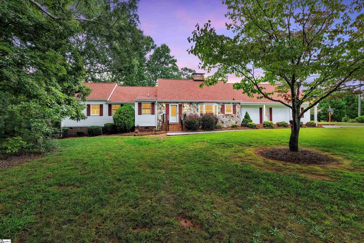 819 J C Cooper Road  Fountain Inn SC 29644 photo