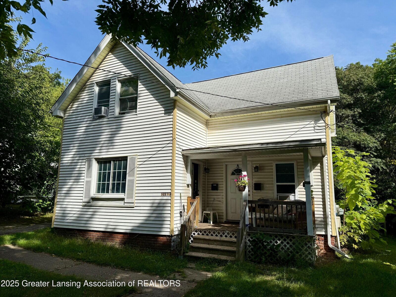 Property Photo: 522 River Street MI 48867