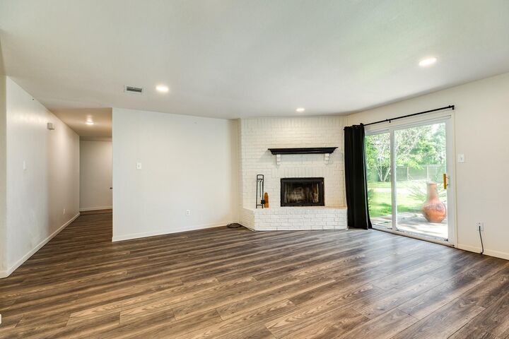 Property Photo:  510 Denise Street  TX 77486 