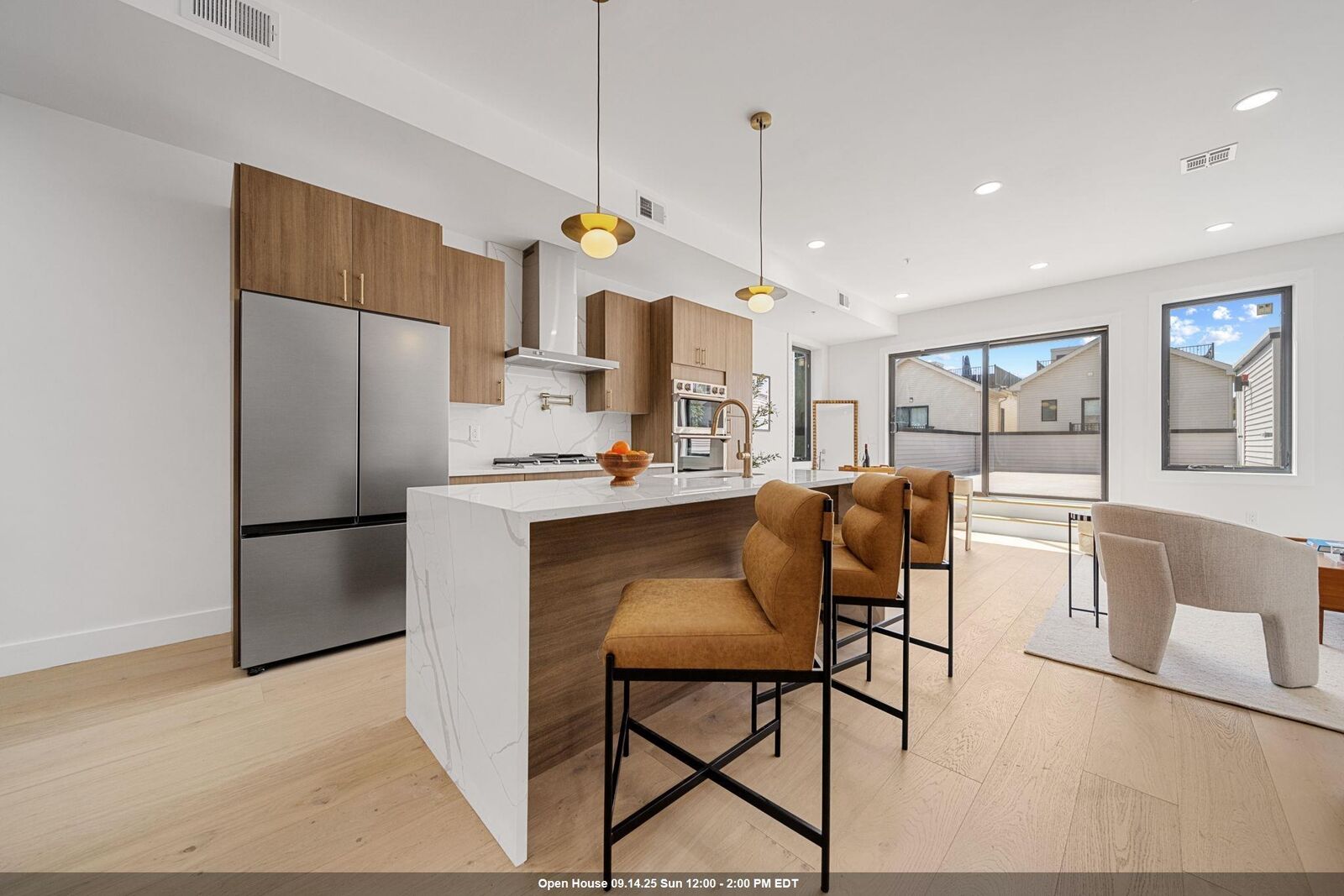 Property Photo: 17 Leonard St 3 NJ 07307