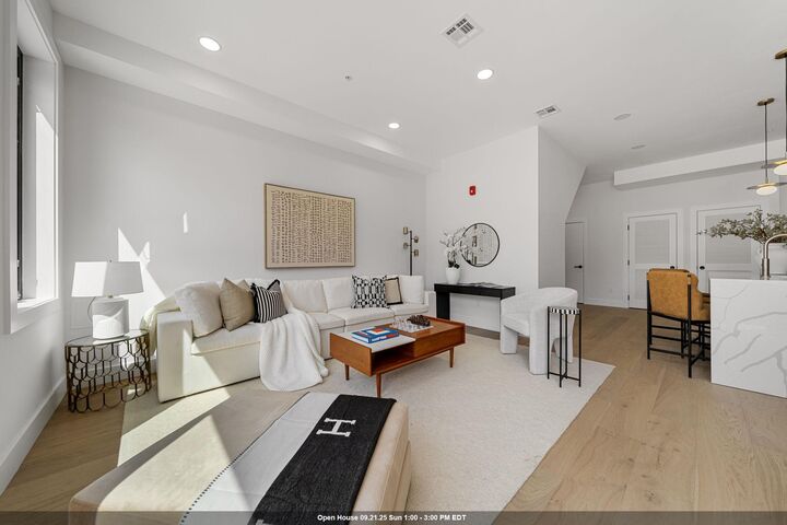17 Leonard St 3  Jc, Heights NJ 07307 photo