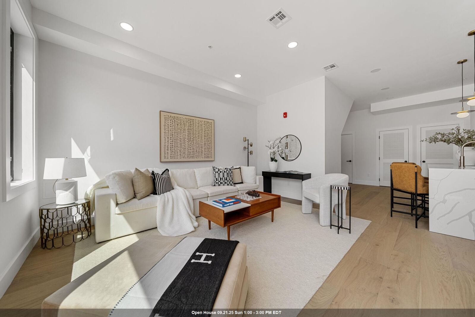 Property Photo:  17 Leonard St 3  NJ 07307 