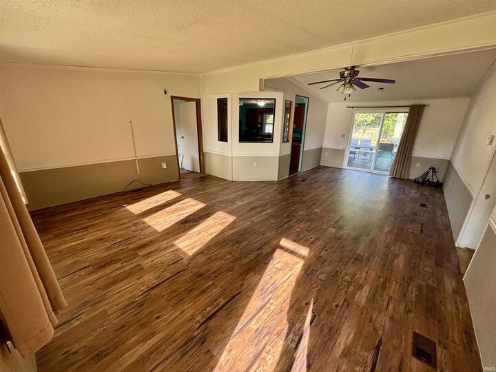 Property Photo:  1215 N Raven Avenue  IN 47567 