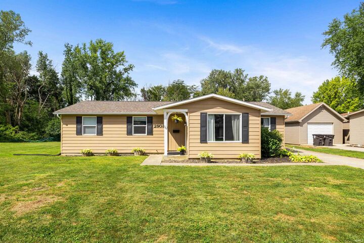 2908 Pinewood Drive  Fort Wayne IN 46809 photo