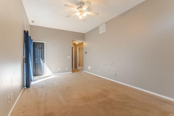 Property Photo: 1703 Green Castle Drive IN 47715