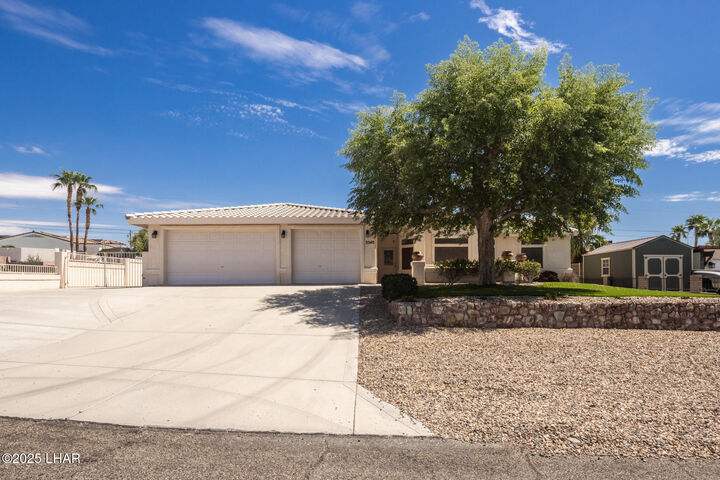 3340 Horseshoe Canyon Dr  Lake Havasu City AZ 86406 photo