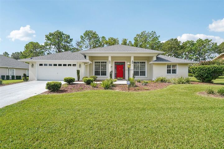 Property Photo:  31 Lake Diamond Boulevard  FL 34472 