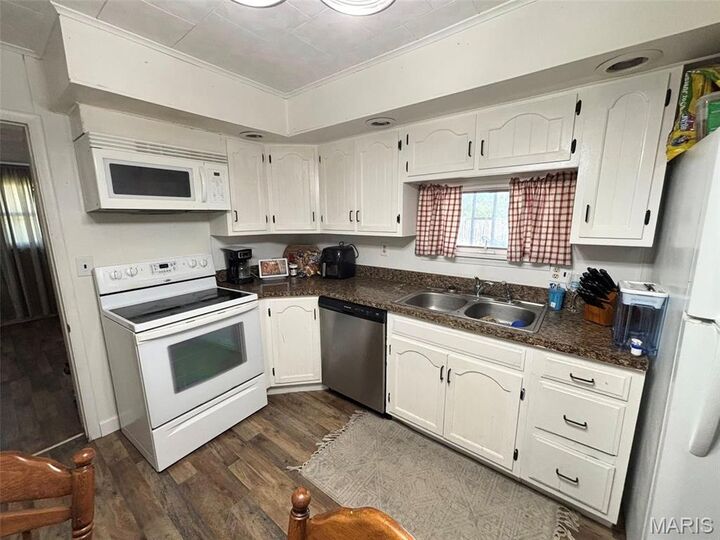 Property Photo:  1101 Union Street  MO 63401 
