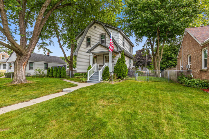 514 S 67th St  Milwaukee WI 53214 photo