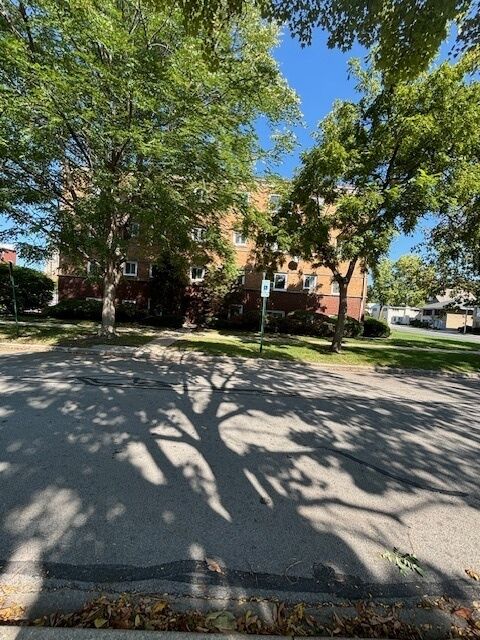 Property Photo: 1106 N Harlem Avenue 2 IL 60305