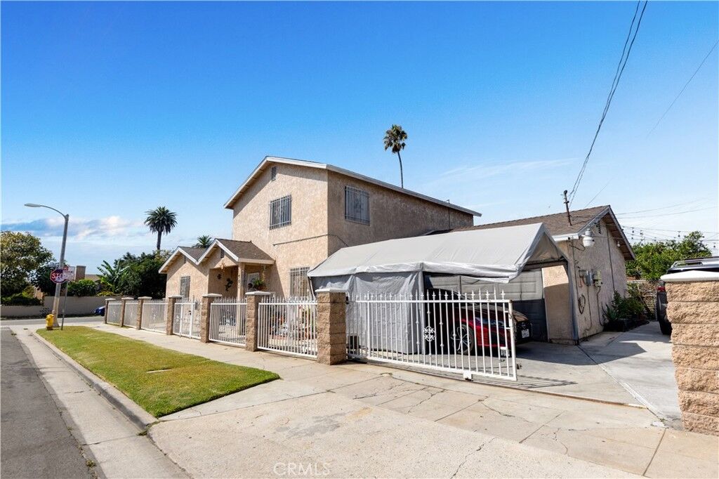 Property Photo: 701 W 139th Street CA 90222
