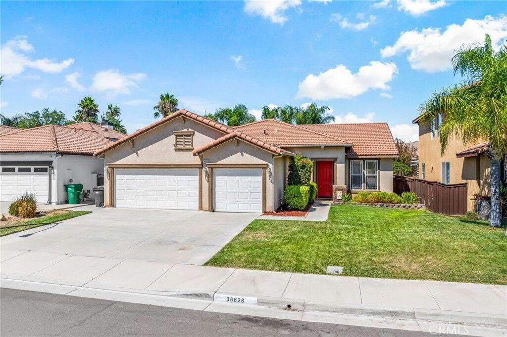 Property Photo:  36628 Chantecler Road  CA 92596 