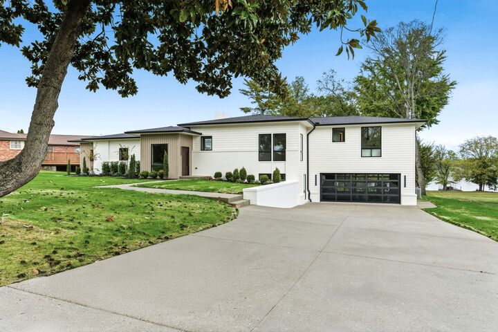 Property Photo:  103 Walnut Dr  TN 37075 