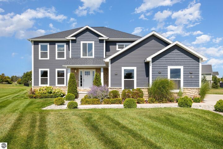 Property Photo:  2275 Sandstone Drive  MI 48858 