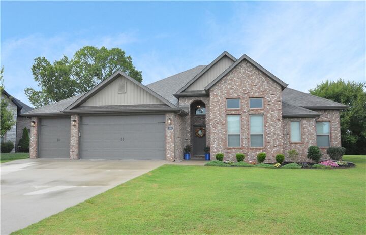 530 N Phoenix Road  Fayetteville AR 72704 photo