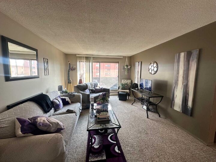 Photo de la propriété: 4811 55 Street 307 AB T4N 2J2