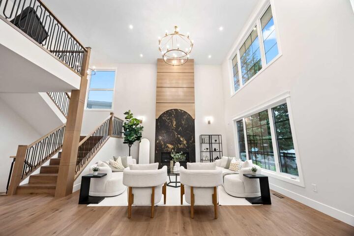 Property Photo:  1220 Varsity Estates Road NW  AB T3B 2W1 