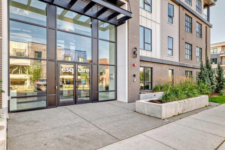 Property Photo:  4275 Norford Avenue NW 101  AB T3B 6M2 