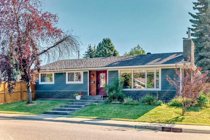 Property Photo: 10824 Maplebend Drive SE AB T2J 1X5